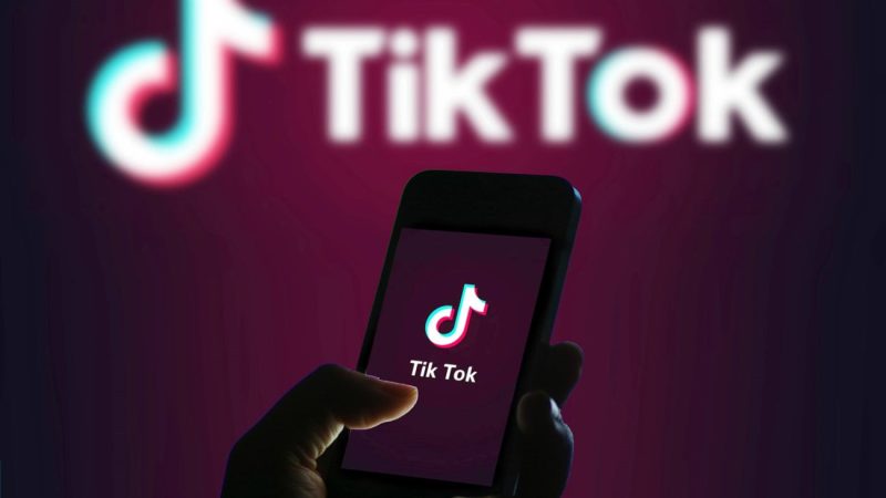 Làm khó người dùng, nền tảng TikTok bị phạt 5 triệu Euro 