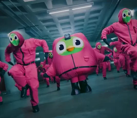 Cú Xanh Duolingo bắt tay Squid Game để “đe doạ” người dùng học tiếng Hàn