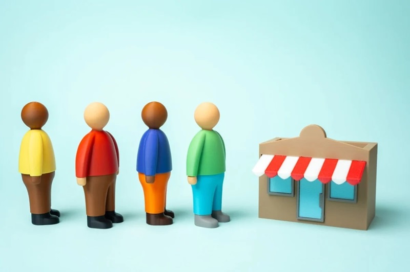 Retail Marketing là việc quản lý các hoạt động marketing tại kênh bán lẻ (cả offline và online) nhằm tăng hiệu quả bán hàng.